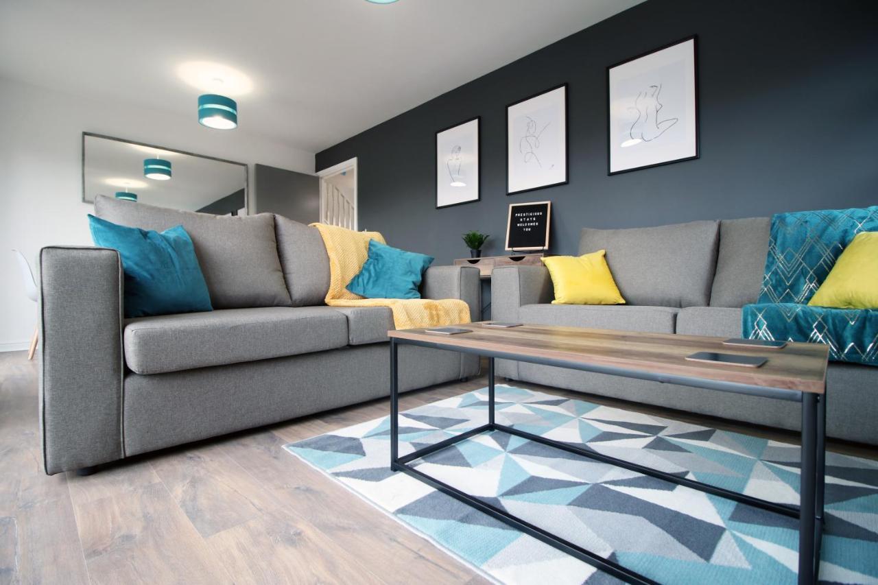 Delft - Spacious Home, High Speed Wi-Fi, Free Parking, Terrace Swindon Kültér fotó